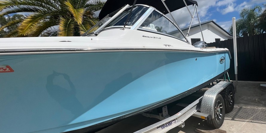 Sea Ray hunt ultra 211