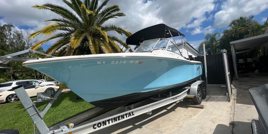 Sea Ray hunt ultra 211