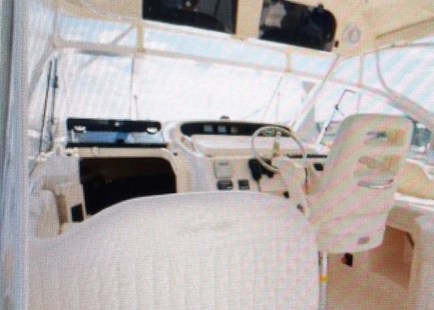 Grady-White Express 330