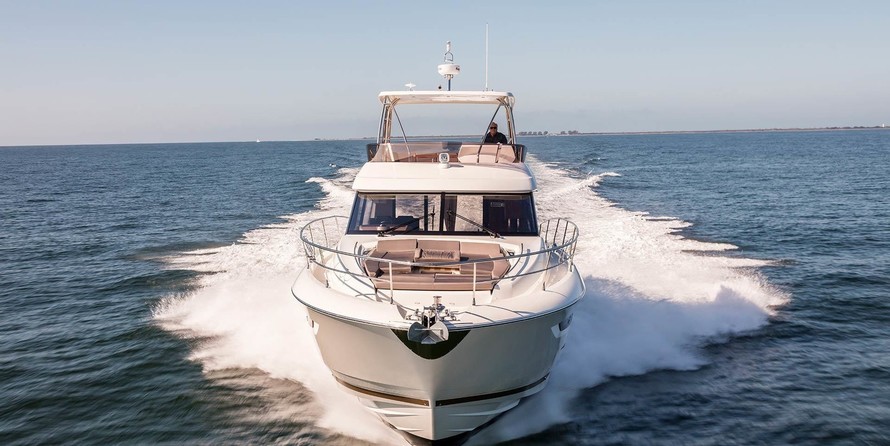 Prestige 560