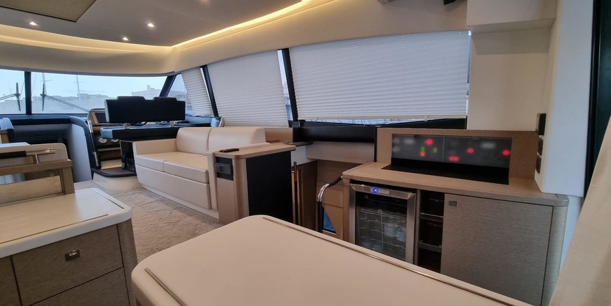 Prestige 560