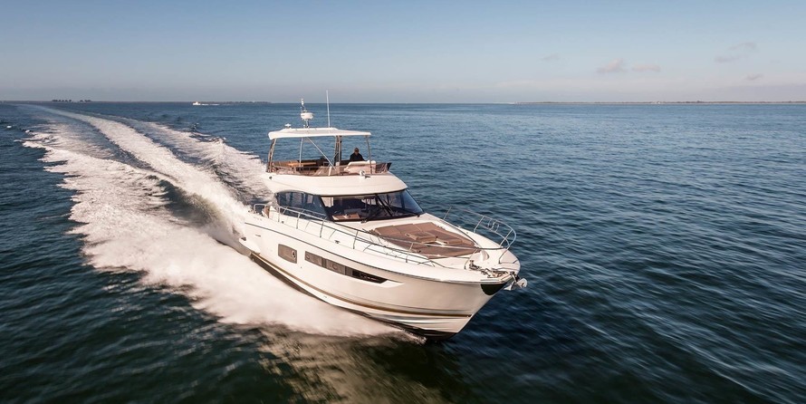 Prestige 560