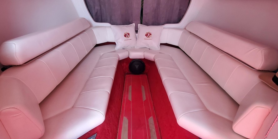 Fountain fountain 47 lightning