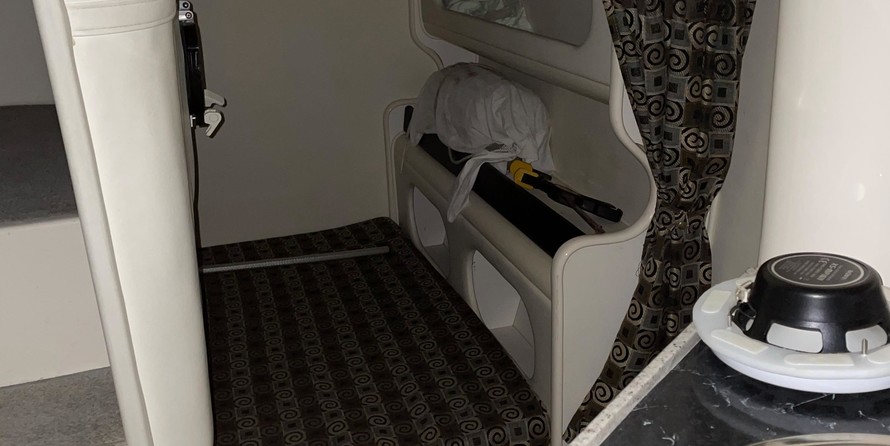 Rinker Fiesta Vee 270