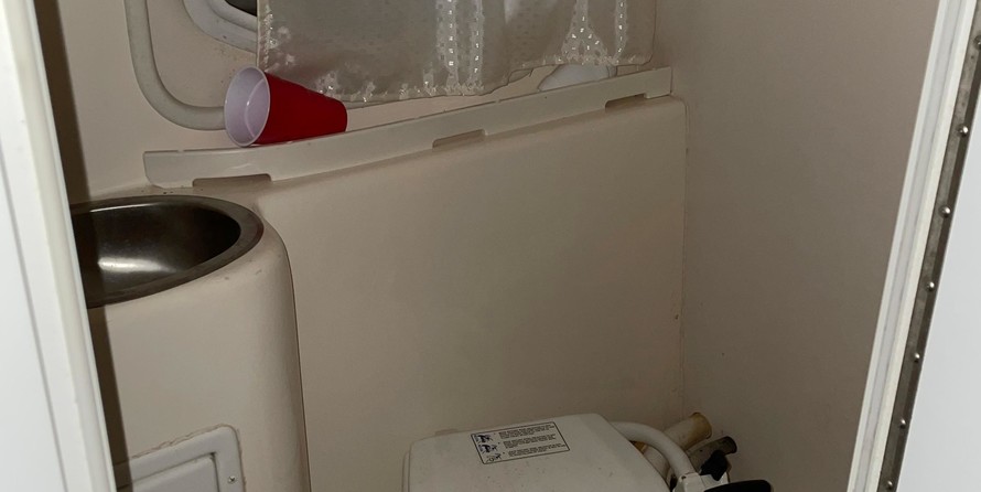 Rinker Fiesta Vee 270