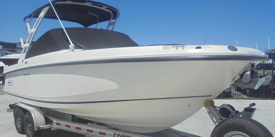 Boston Whaler 230 Vantage