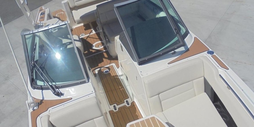 Boston Whaler 230 Vantage