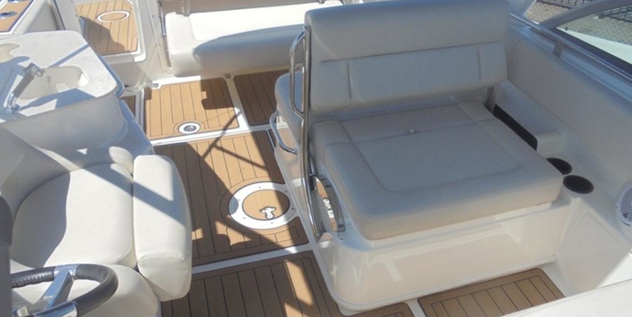 Boston Whaler 230 Vantage