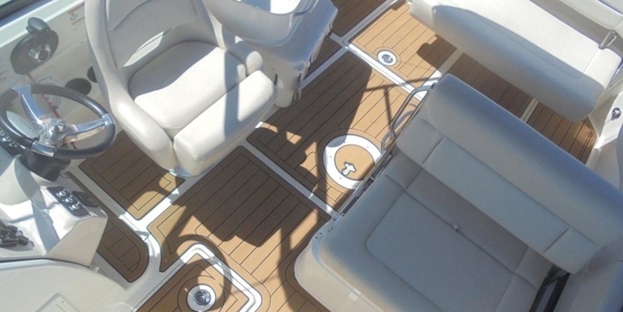 Boston Whaler 230 Vantage