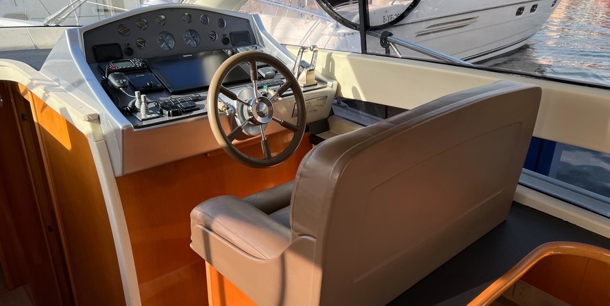 Sunseeker Camargue 50