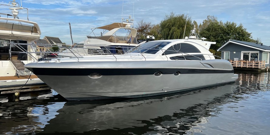 Sunseeker Camargue 50