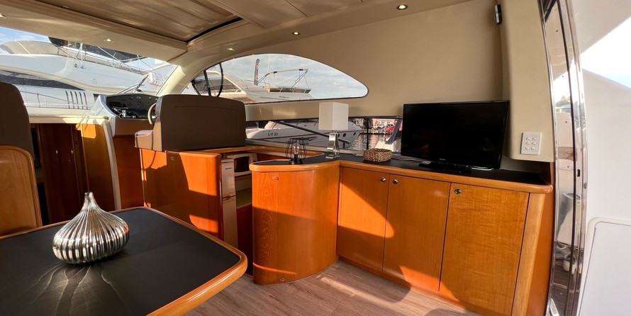 Sunseeker Camargue 50