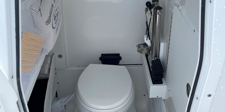 Sea Ray hunt ultra 211