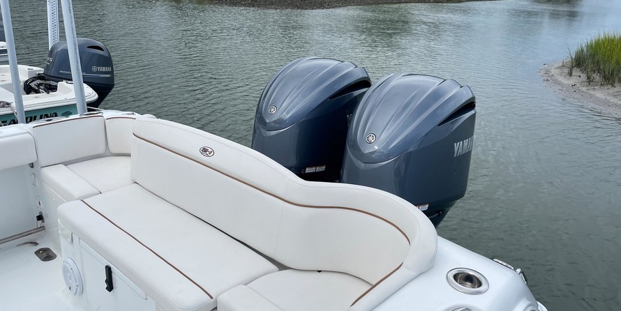 Sea Ray hunt ultra 211