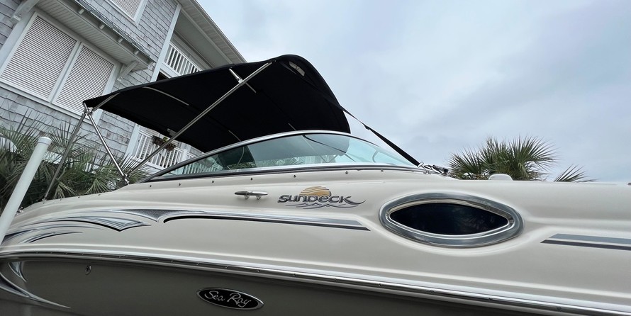 Sea Ray 240 Sundeck