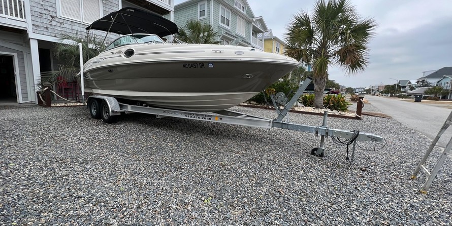 Sea Ray 240 Sundeck