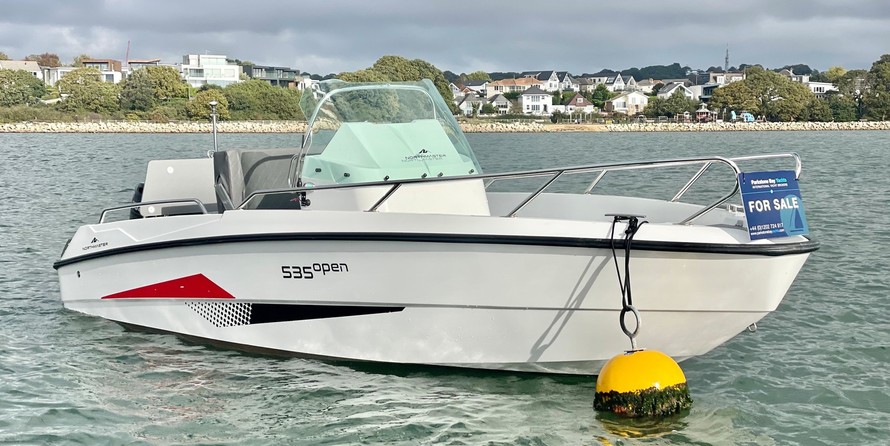 Quicksilver Activ 535 Open