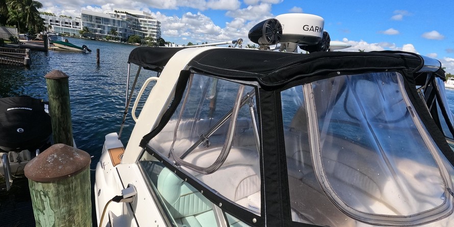 Rinker Fiesta Vee 310