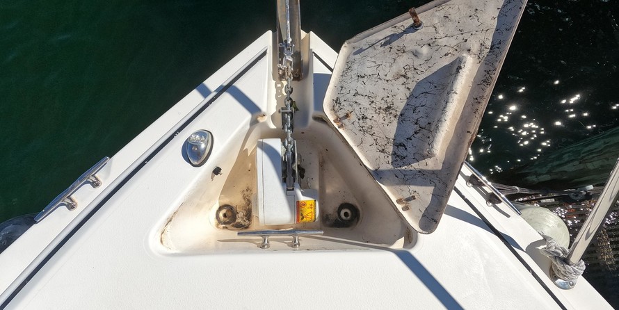 Rinker Fiesta Vee 310