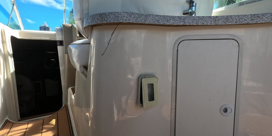 Rinker Fiesta Vee 310