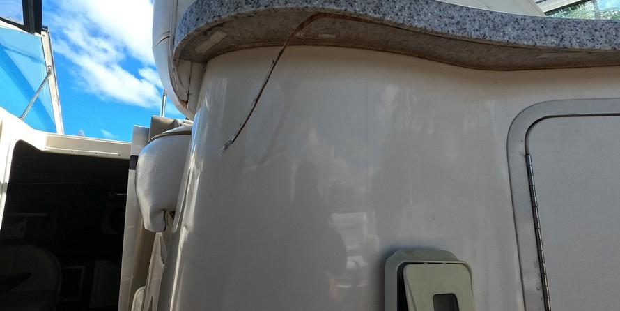 Rinker Fiesta Vee 310