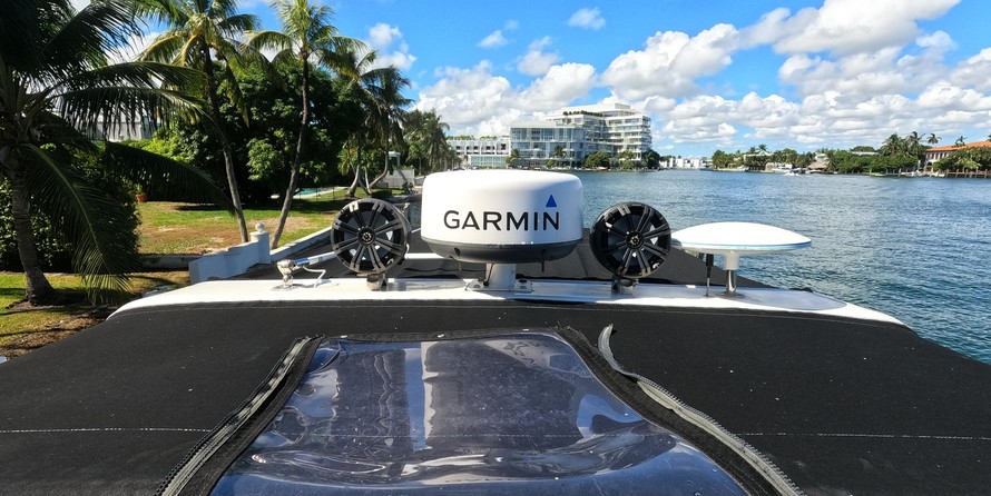 Rinker Fiesta Vee 310