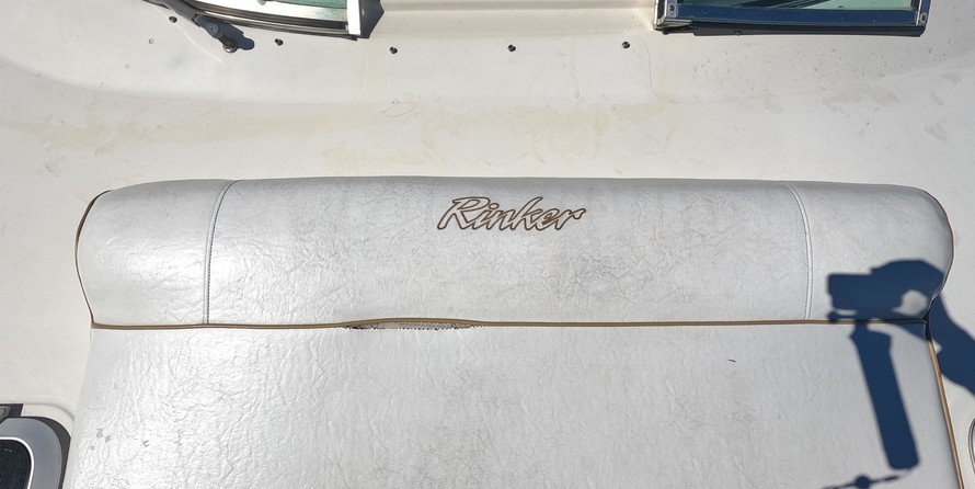 Rinker Fiesta Vee 310