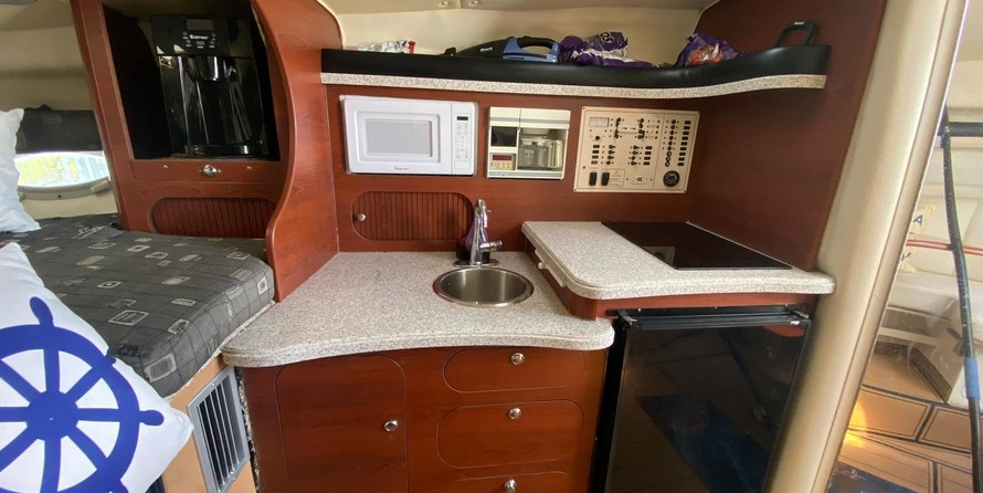 Rinker Fiesta Vee 310