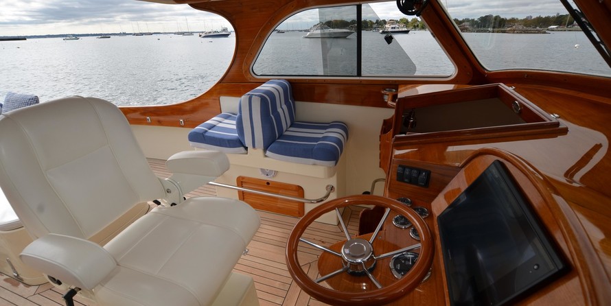 Hinckley Picnic Boat Classic