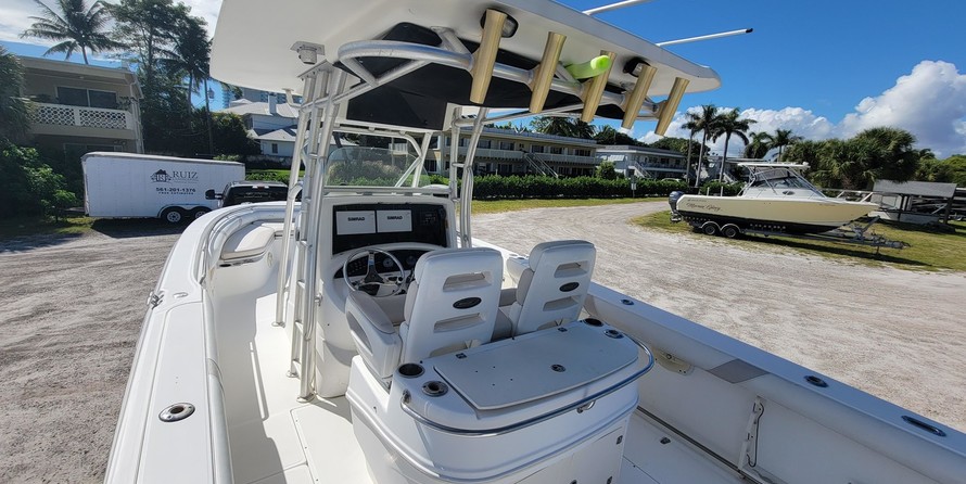 Boston Whaler 320 Outrage