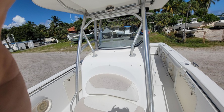 Boston Whaler 320 Outrage
