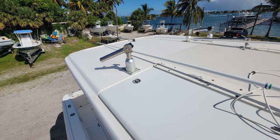 Boston Whaler 320 Outrage