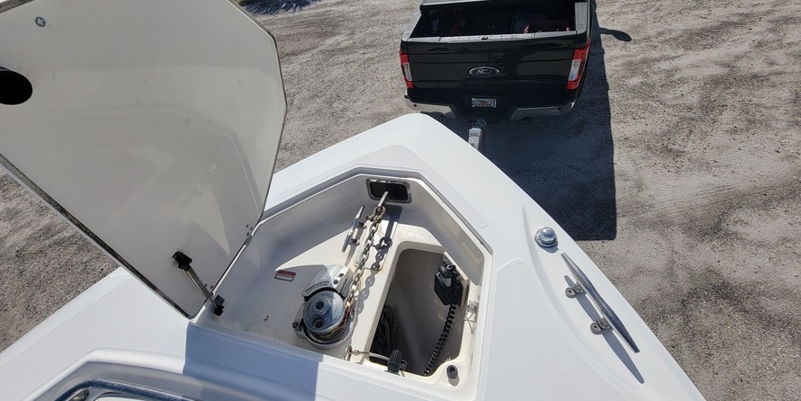 Boston Whaler 320 Outrage
