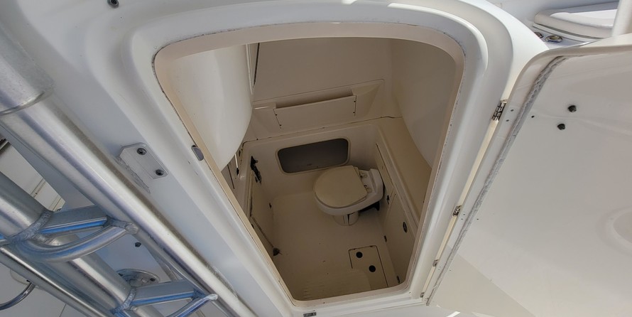 Boston Whaler 320 Outrage