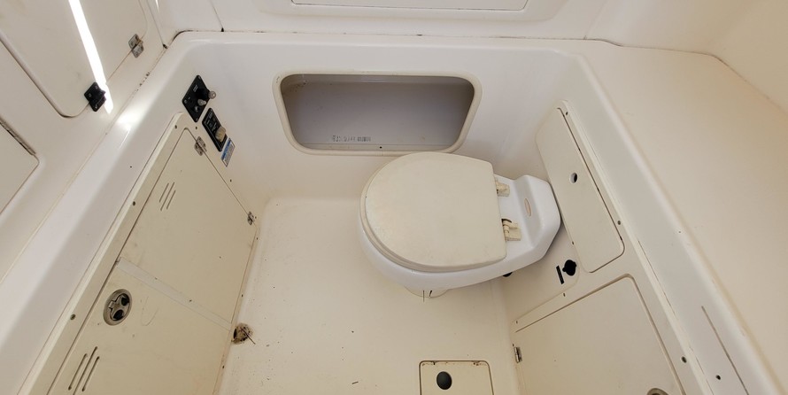 Boston Whaler 320 Outrage