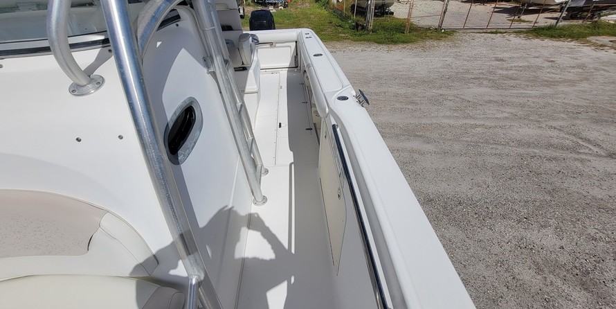 Boston Whaler 320 Outrage