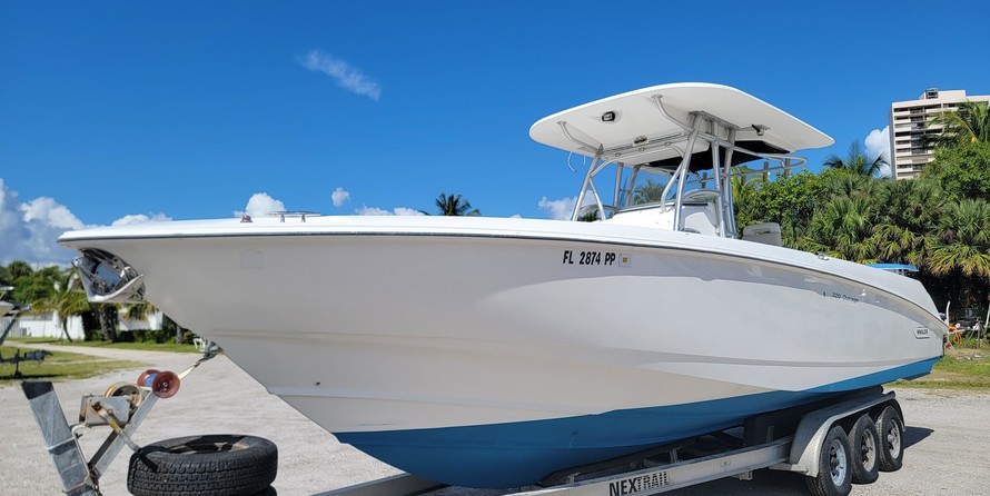 Boston Whaler 320 Outrage