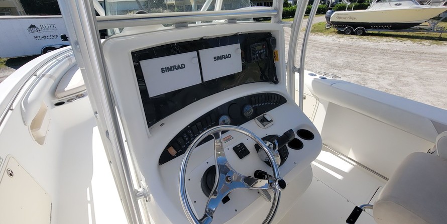 Boston Whaler 320 Outrage
