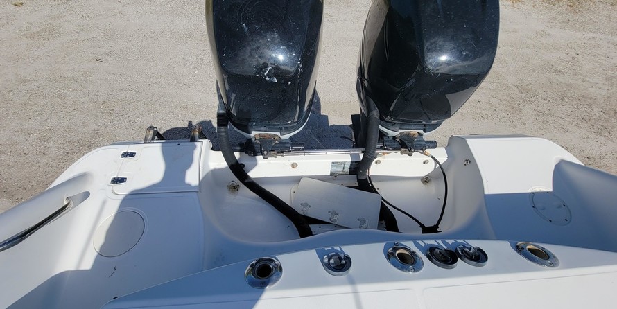 Boston Whaler 320 Outrage