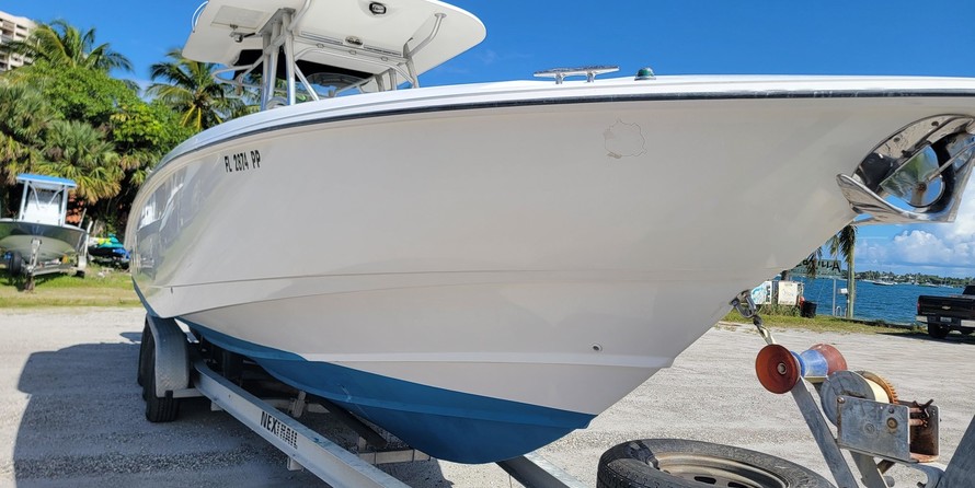 Boston Whaler 320 Outrage