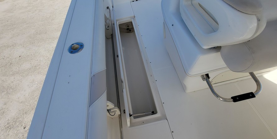 Boston Whaler 320 Outrage