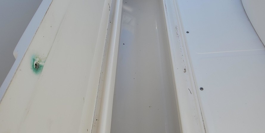 Boston Whaler 320 Outrage