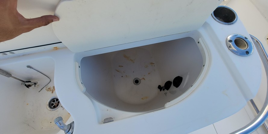 Boston Whaler 320 Outrage