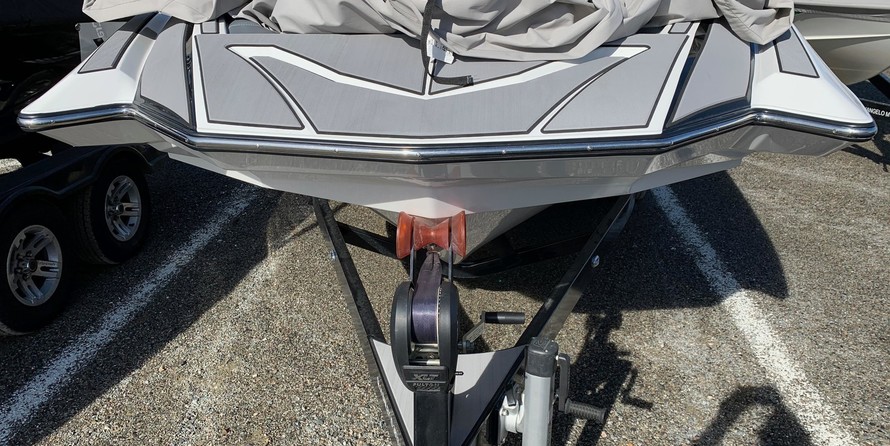 Malibu Wakesetter 21 MLX