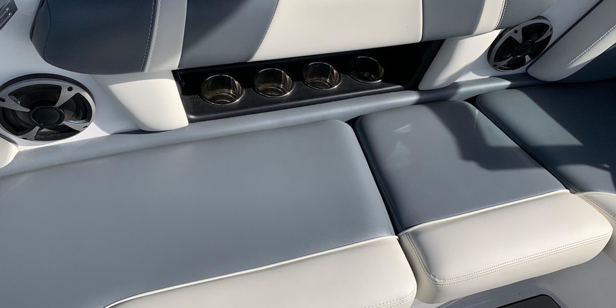 Malibu Wakesetter 21 MLX