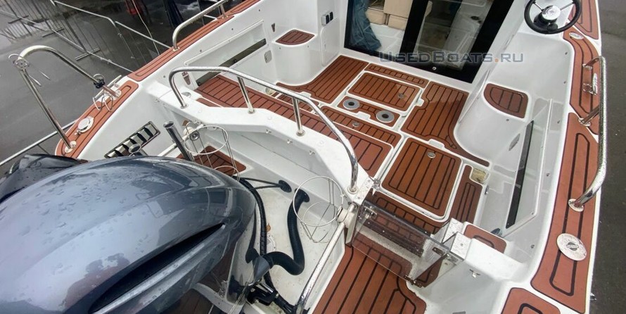 Velvette 23 Active Sedan