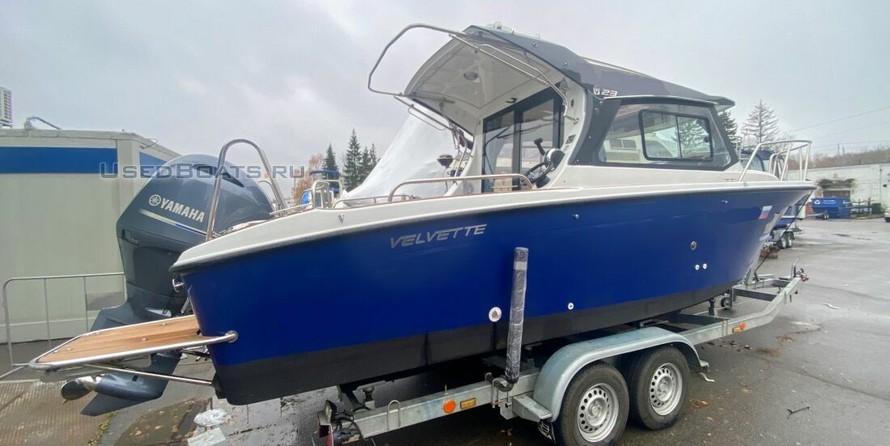 Velvette 23 Active Sedan