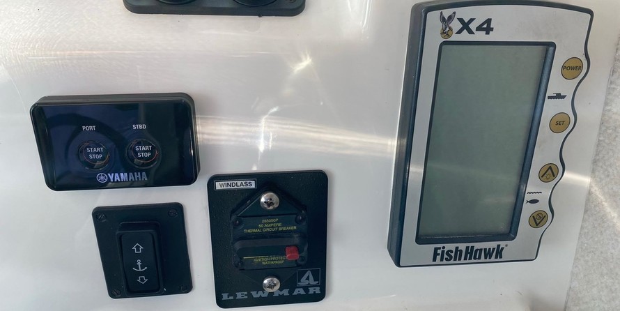 Parker 2520 XLD Sport Cabin