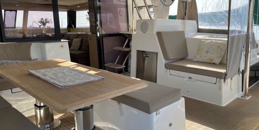 Fountaine Pajot Saona 47