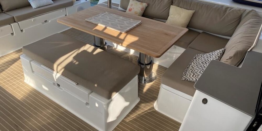 Fountaine Pajot Saona 47